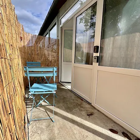 001 T2 Immeuble Persévérance Appartement *